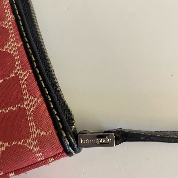 Kate Spade-Classic preppy pink fabric and brown leather strap.Shoulder bag - Picture 10 of 11